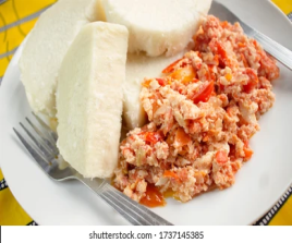 boiled yam and eggstew (koobi n fish